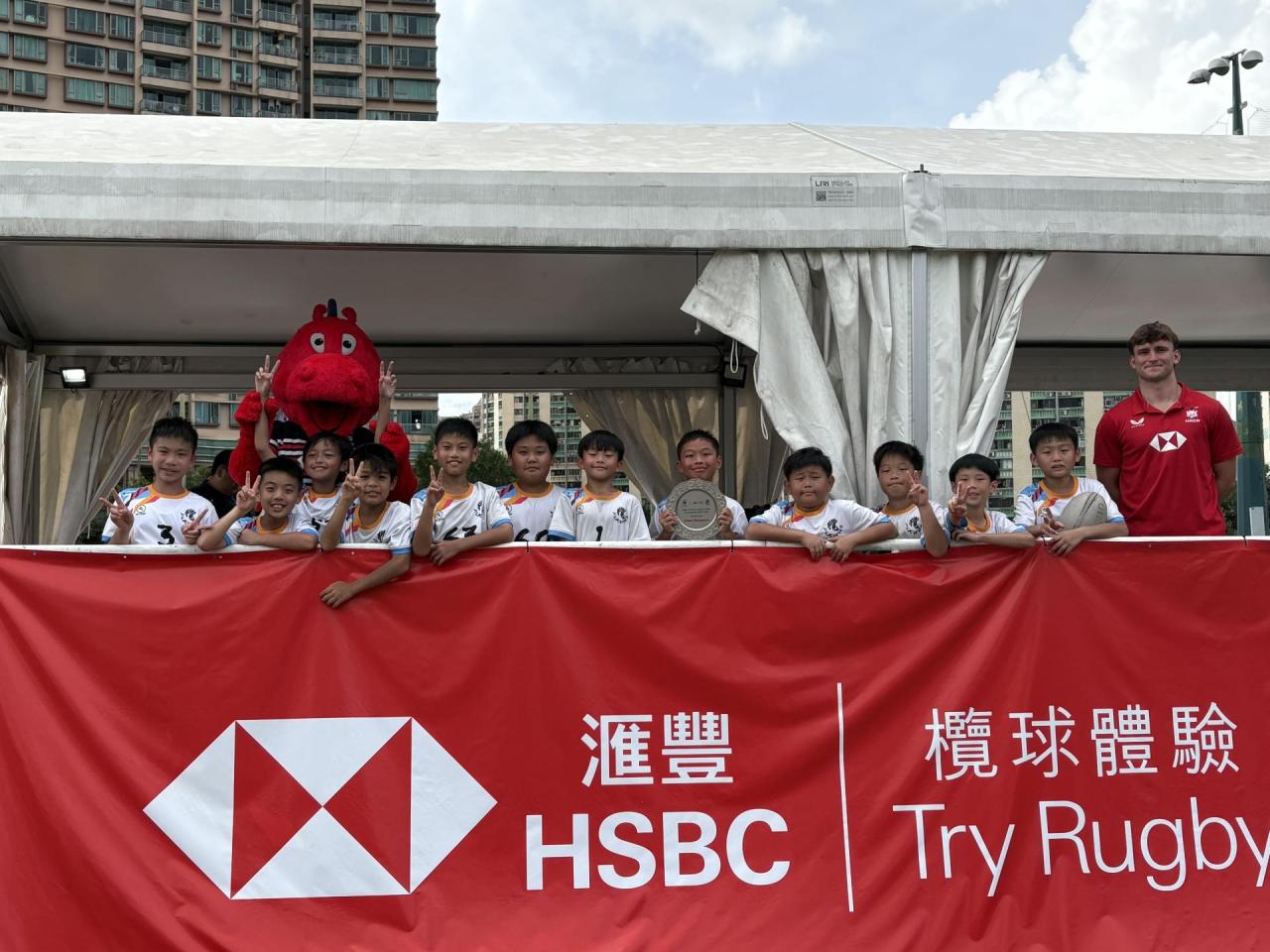 男子高級組碟賽冠軍  4A  李逸堯  4B  李頌言  4B  胡梓諾  4C  曾可藍  4D  梁顥茗  4E  區梓諾  5A  張思宇  5C  簡振皓  5D  戴楠澔  6A  王境杴  6D  曾浩舜  6E  鄧皓駿