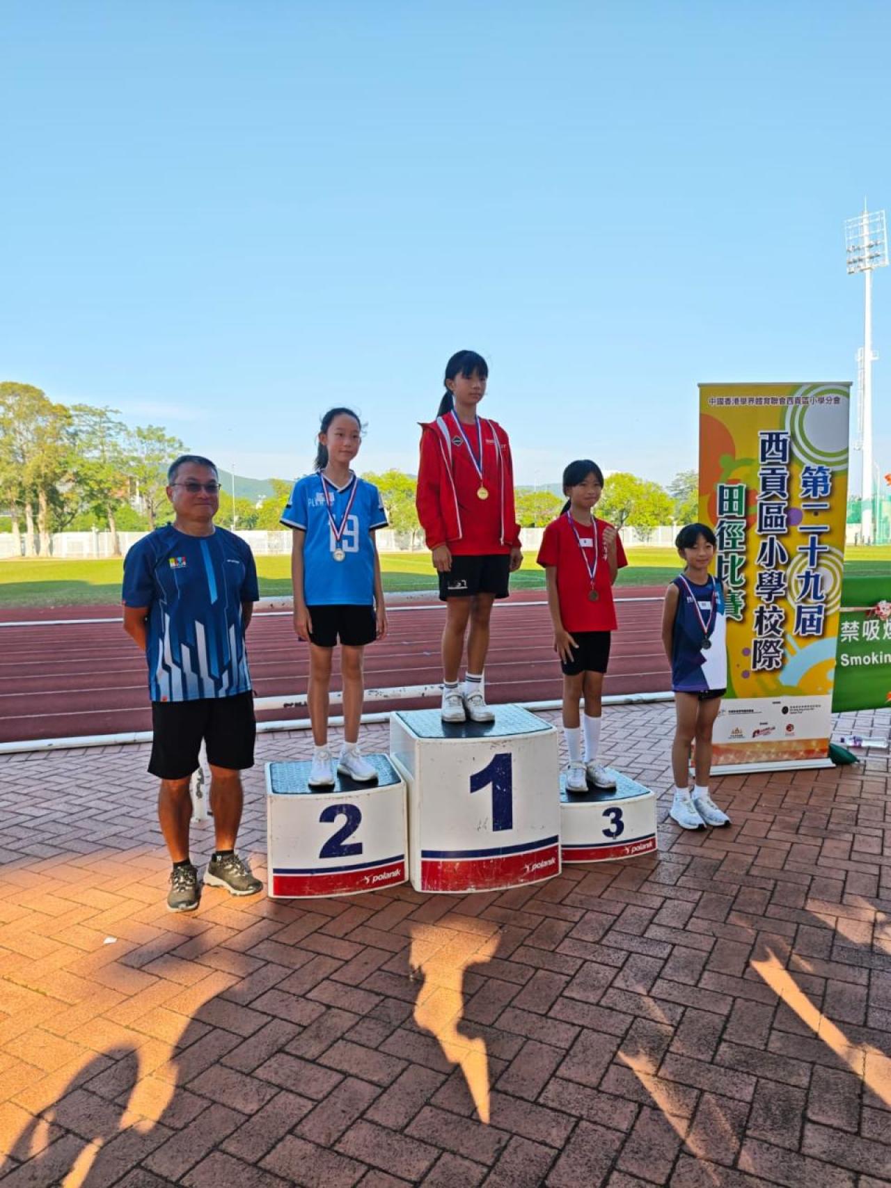 女子乙組跳高亞軍